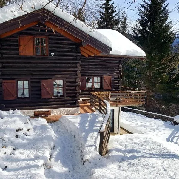 Chalet “In dai Guriuz”, hotel in Ravinis