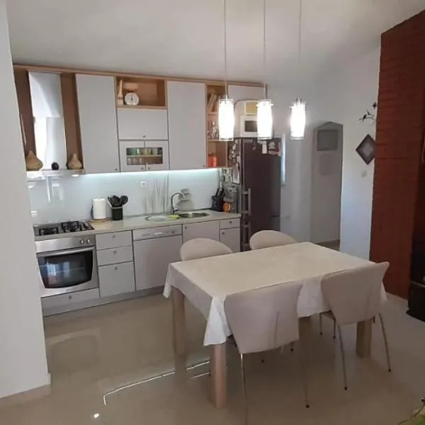 APARTMAN Tino KUSTIĆ 2, hotel v destinaci Pag