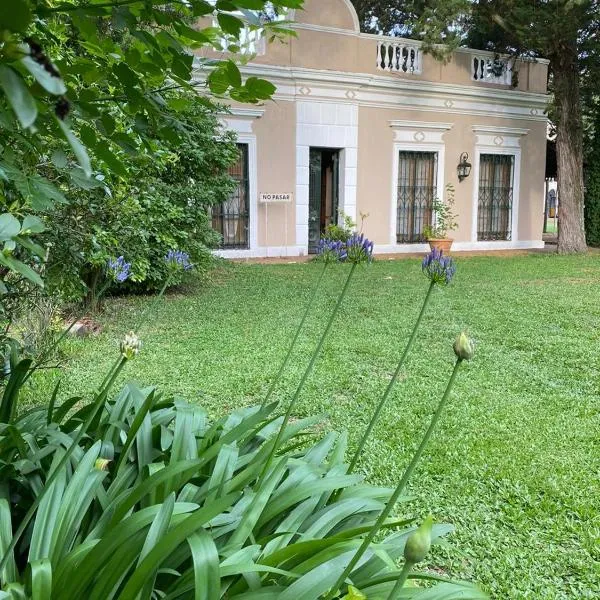 Don Aniceto - Suites de Campo, hotel en Luján