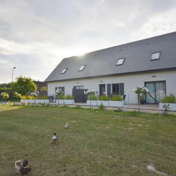 Gite L'Echo des 2 Baies, hotel v destinaci Saint-Quentin-en-Tourmont