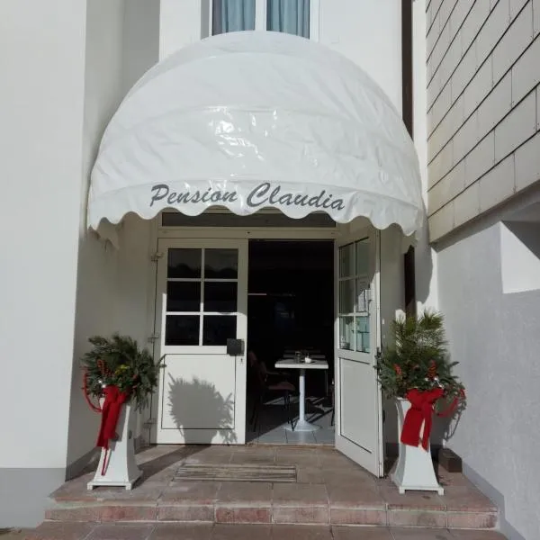 Pension Claudia, hótel í Vösendorf