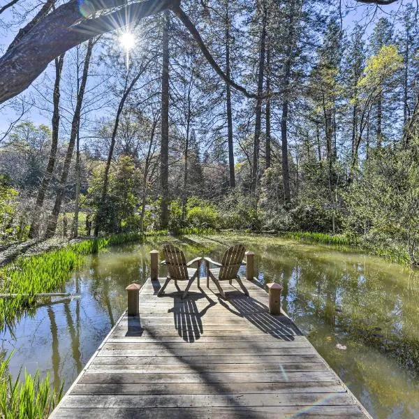Peaceful Cottage with Grill and Yard in Grass Valley!, hotel in Grass Valley