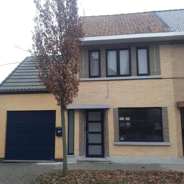 Vertentenhuis, hotel v destinaci Hamme
