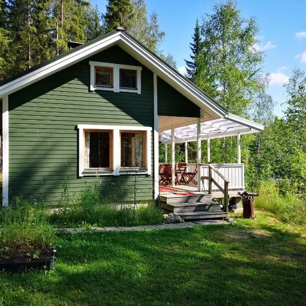 Lakeside cottage Metsäranta Savonranta, hotel in Rönkönvaara