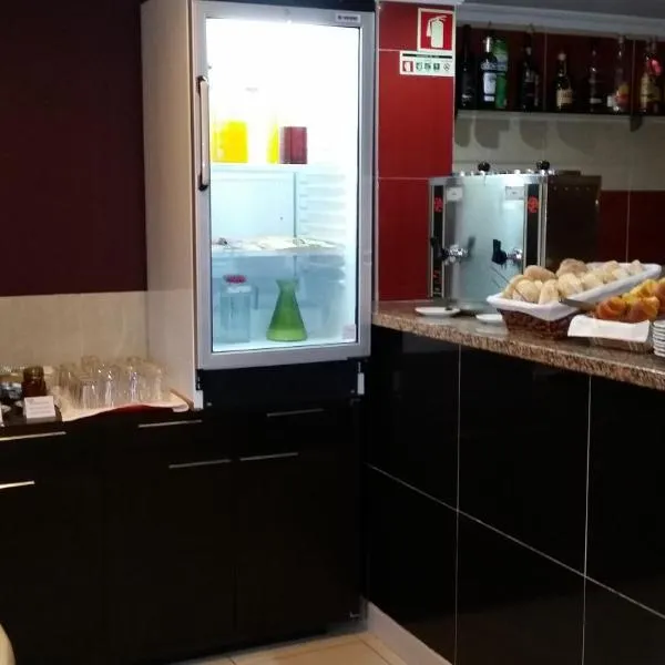 Residencial Pinto, hotel v destinaci Guarda