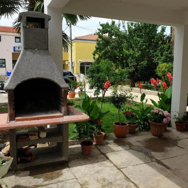 APARTMAN MURTER CENTAR, hotel en Murter