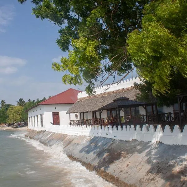 Sea View Beach Hotel, hotel in Buyu