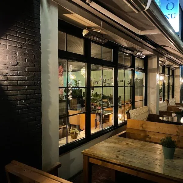 Hotel Restaurant Anno Nu、オーストカペッレのホテル