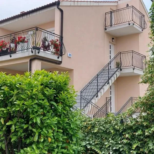 Apartmani Tomislav, hotel in Krk