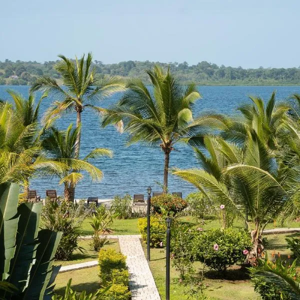 Dolphin Blue Paradise, hotel di Bocas Town