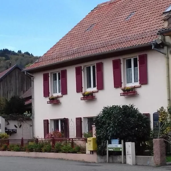 Gite Nathalie، فندق في Lièpvre