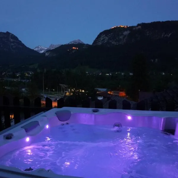 SHERPA HAUS Ferienwohnung am Hahnenkamm,Reutte, hotel Höfenben
