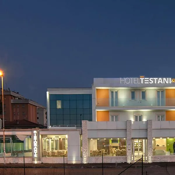 Hotel Testani Frosinone โรงแรมในโฟรซีโนเน