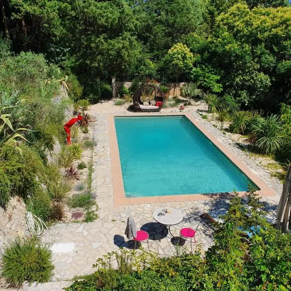 bastide saint georges – hotel w mieście Fayence