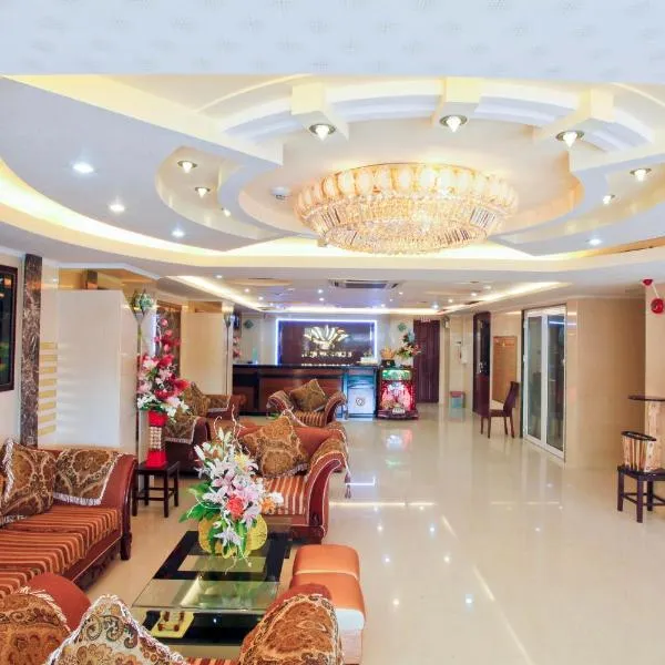 Linh Phuong 3 Hotel, hotelli kohteessa Bình Thủy
