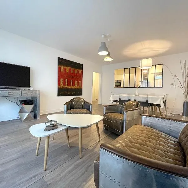 L'IDEAL 112 - 85m2, 2 chambres, Parking & Cabine de plage、ドーヴィルのホテル