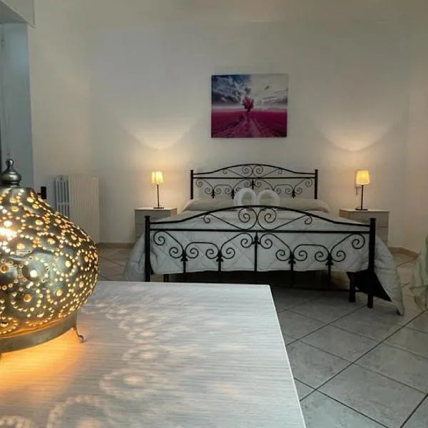 HOME SALENTO, hotel v destinaci Taviano