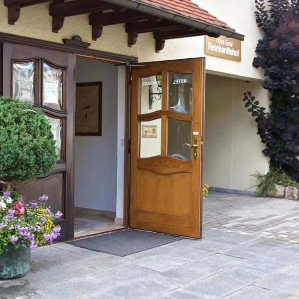 Hotel Reinhardtshof Garni, hotel en Wolfschlugen