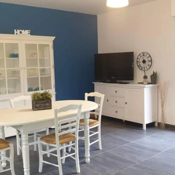 Maison de plain pied avec jardin, hotel en Bruay-la-Buissiere