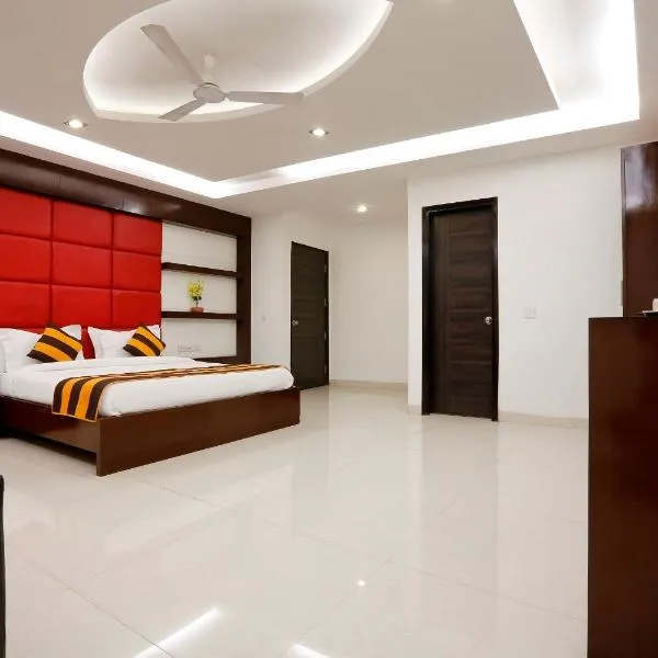 Hotel Anand Lok Inn, hotell i Palam