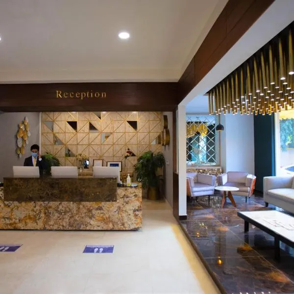 Nine Tree Luxury Hotel & Suites Lahore, hotel v destinaci Lahore