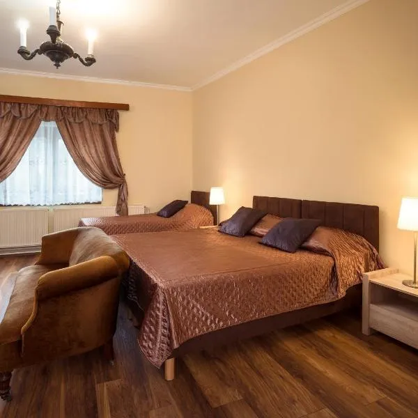Honti Apartmanház, hotel v destinaci Visegrád
