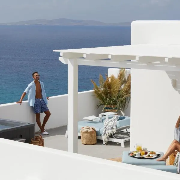 Epic Blue Mykonos, hotell i Houlakia