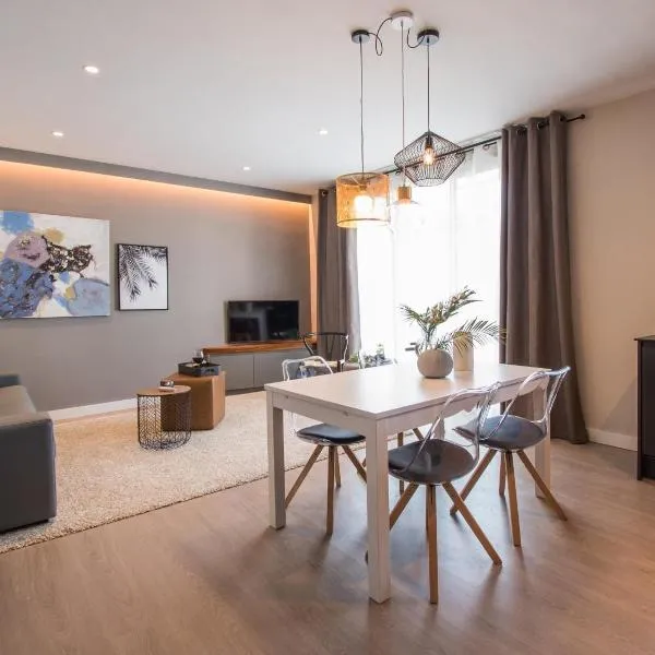 Sitges Spaces Seaside Beach Flat- 4 Bedroom, 2 Bathroom, Terrace, Near Beach, hotel a Sitges