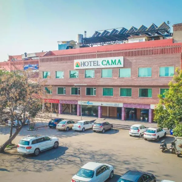 Hotel Cama, khách sạn ở Khizrābād