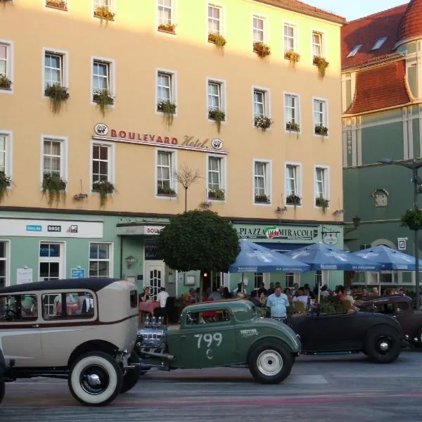 Boulevardhotel Sängerstadt - alle Zimmer klimatisiert, hotel in Crinitz