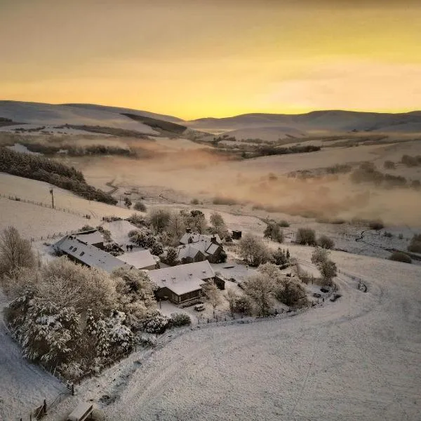 Easter Corrie Cottages, hotel in Ballindalloch