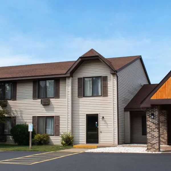 Magnuson Hotel Country Inn, hotel v destinaci Ishpeming