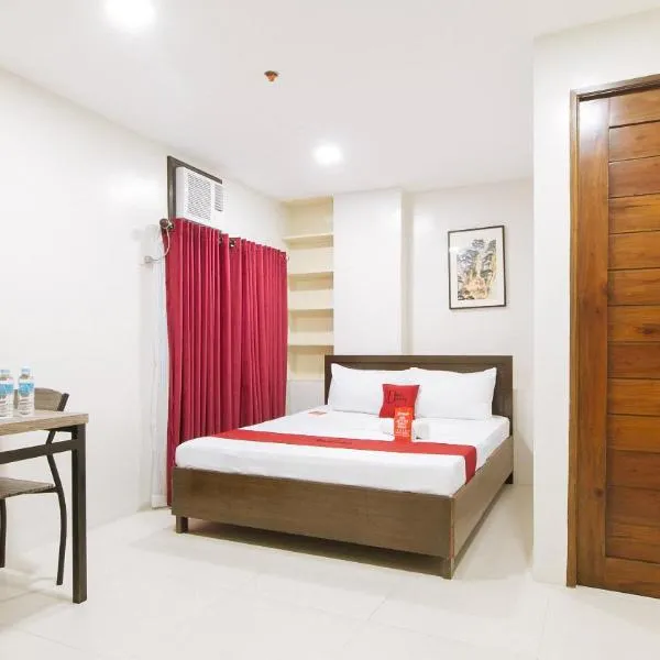 RedDoorz near Fernwoods Garden Quezon City, ξενοδοχείο σε Rodriguez