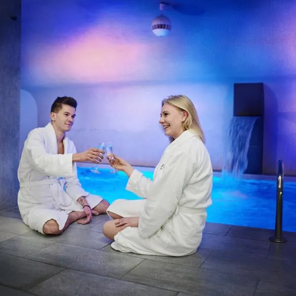 Hotel Fado Spa & Restaurant, hotel v destinaci Svídnice