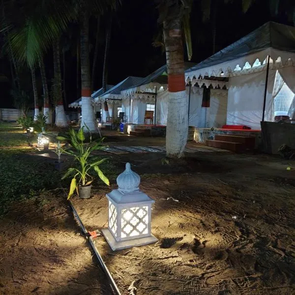 Blue Coast beach resort, готель у місті Алібаг