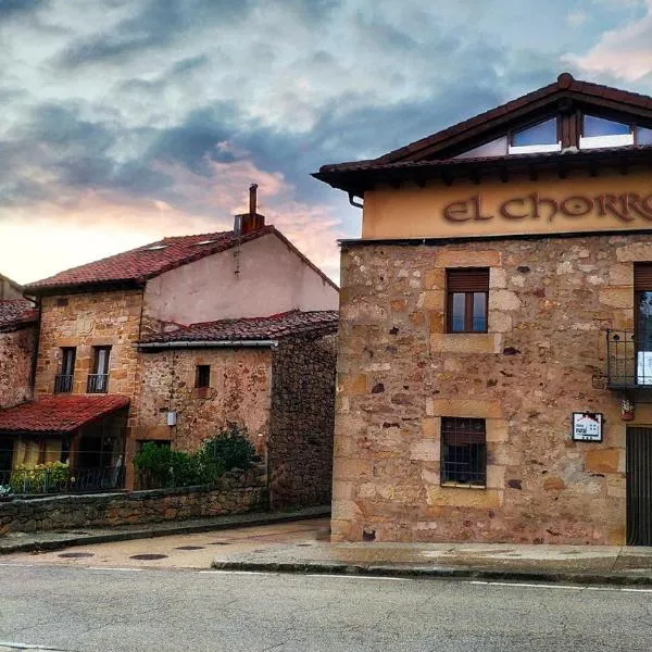 El Chorrón, hotel v destinaci El Royo