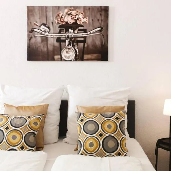 Family Apartment for 6 guests, Mitte Moabit, hotel en Berlín