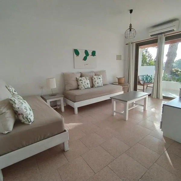 Viviendas Ferrer-Es Mal Pas, hotel v destinaci Sant Francesc Xavier
