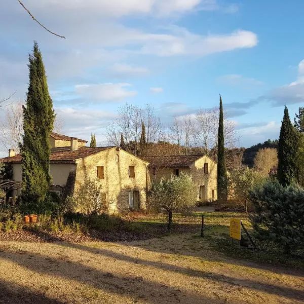 Chambres d'Hôtes Aux Tournesols โรงแรมในมาโลแซน