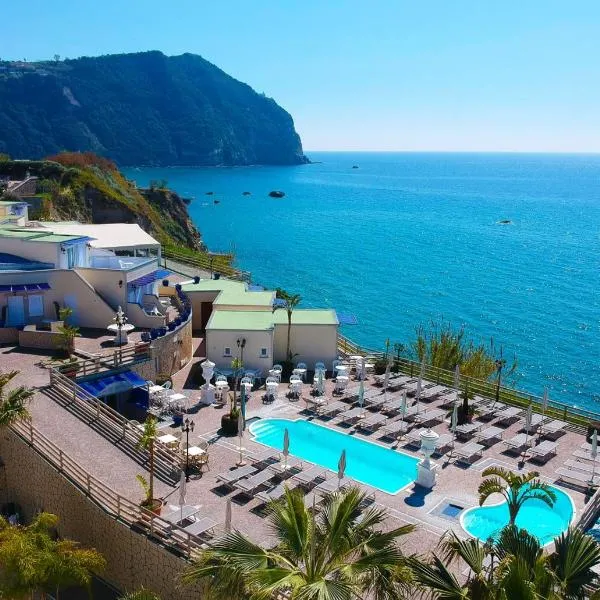 Forio d'Ischia में, होटल Casthotels Baia delle Sirene