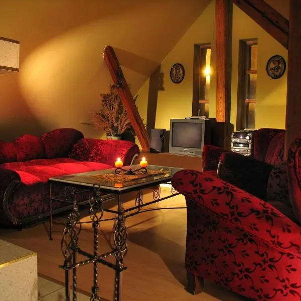 Apartments Zámoček Staré časy, hotel in Poprad