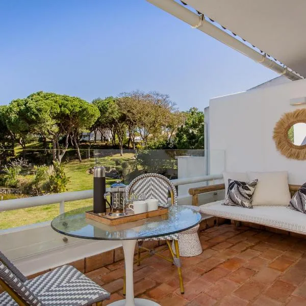M&M Home: Quinta do Lago'da bir otel