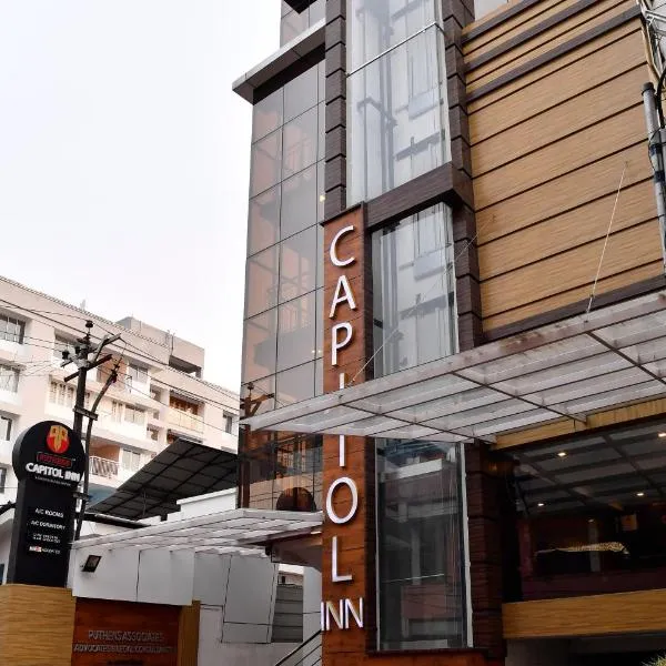 Puthens Capitol Inn, hotel v destinaci Ernakulam