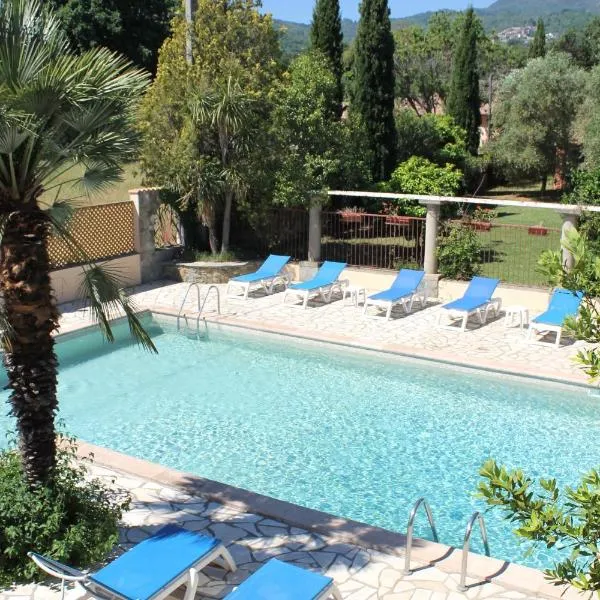 Domaine Le Clos des Oliviers, hotel v destinaci Sorbo-Ocagnano