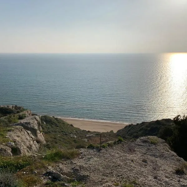 Villa Alfonso con vista mare, hotel en Siculiana Marina