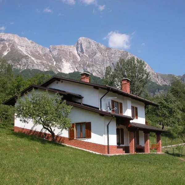 Apartments Ivančič, hótel í Kobarid