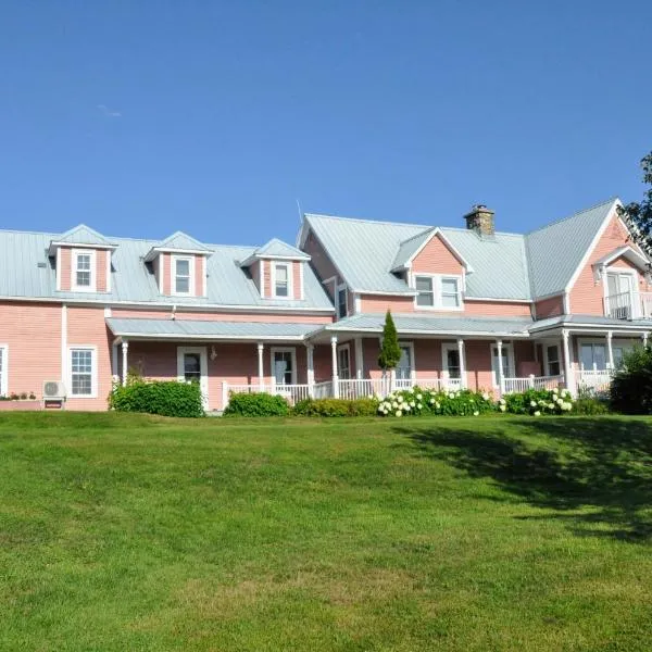 Auberge Le Tricorne, hótel í North Hatley