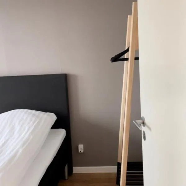 Surfers Paradise Apartments, hotel v destinaci Hvide Sande