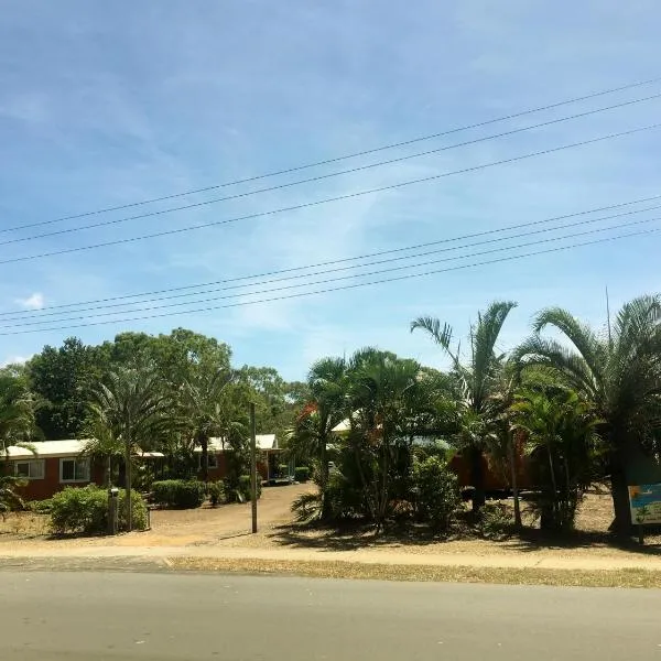 Moore Park Beach Huts, hotel di North Coast