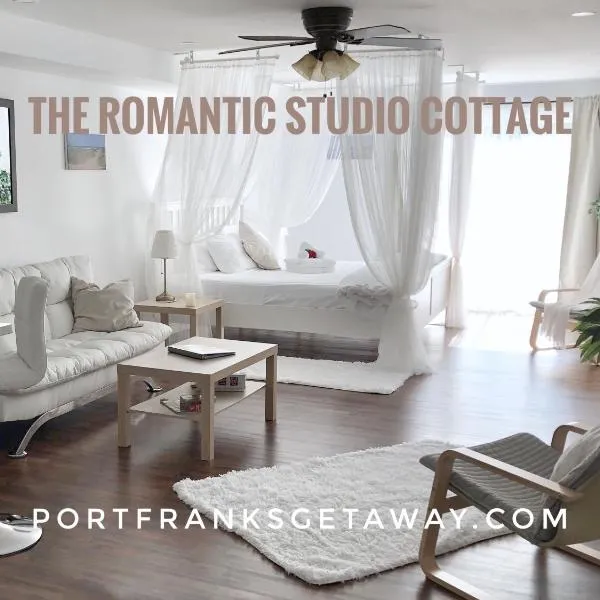 Romantic Studio Cottage, hotel di Lambton Shores